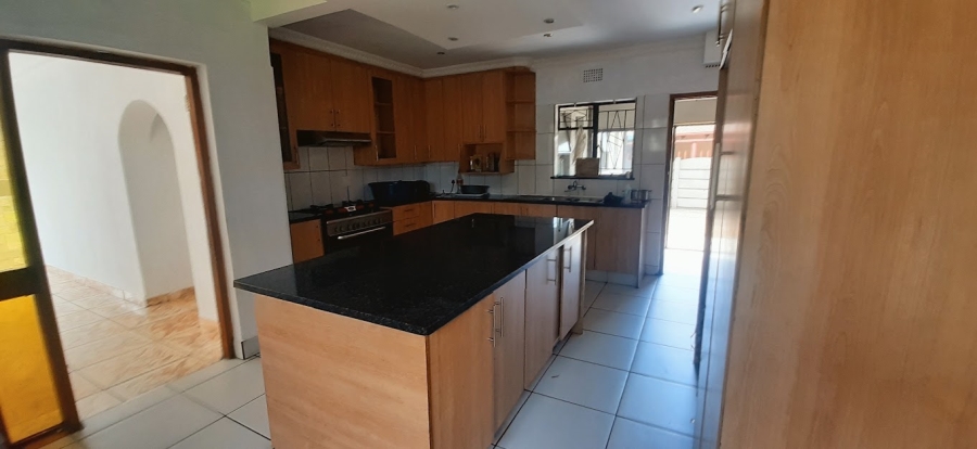 4 Bedroom Property for Sale in Esther Park Gauteng