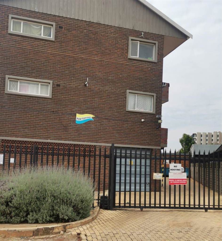 2 Bedroom Property for Sale in Rhodesfield Gauteng
