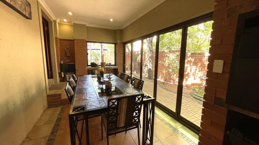 3 Bedroom Property for Sale in Kosmosdal Gauteng