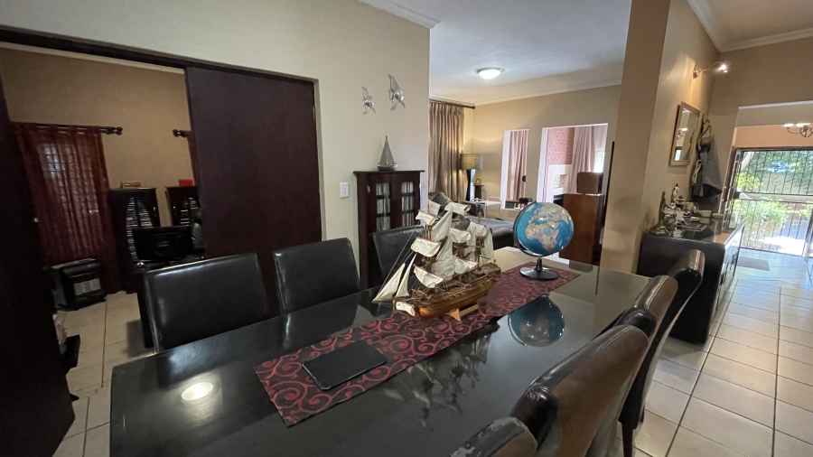 3 Bedroom Property for Sale in Kosmosdal Gauteng