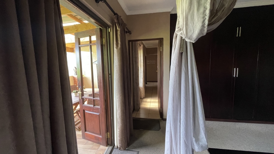 3 Bedroom Property for Sale in Kosmosdal Gauteng