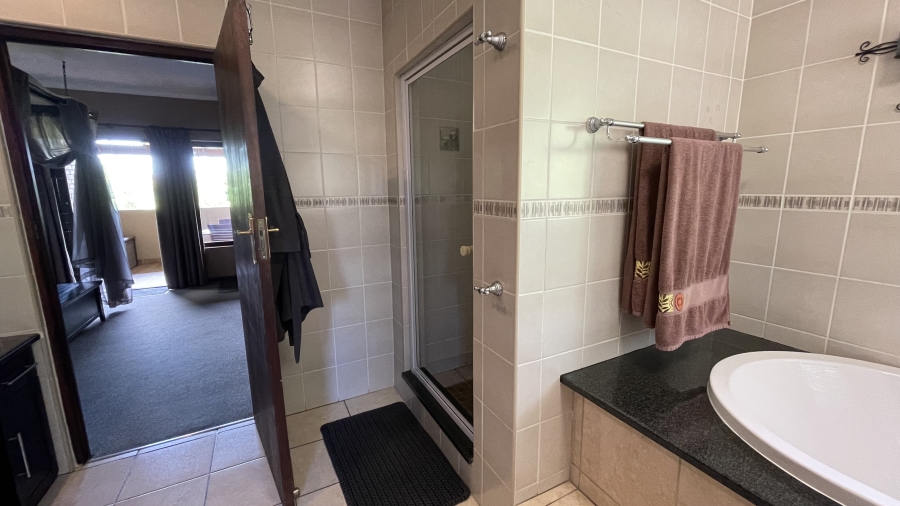 3 Bedroom Property for Sale in Kosmosdal Gauteng