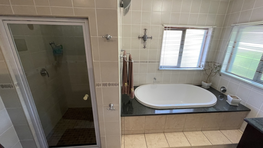 3 Bedroom Property for Sale in Kosmosdal Gauteng