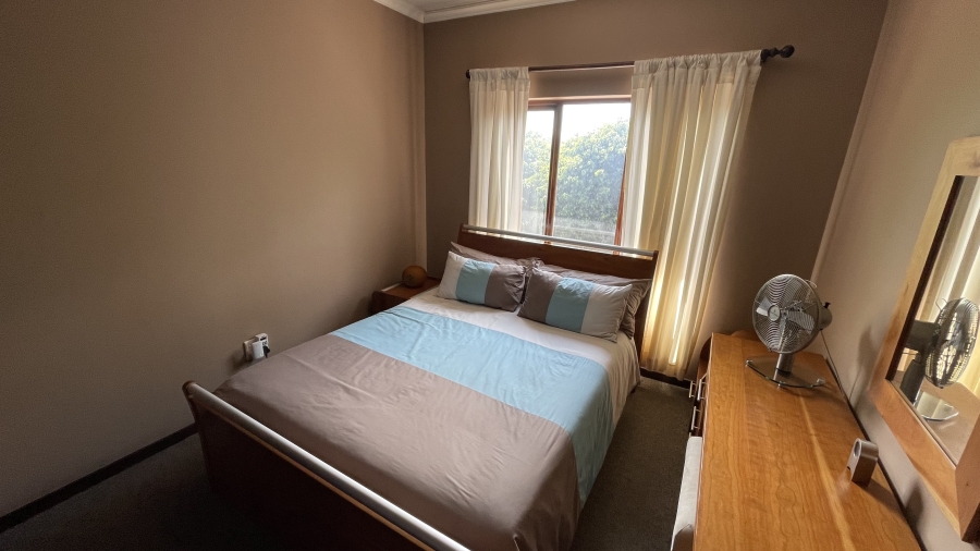 3 Bedroom Property for Sale in Kosmosdal Gauteng