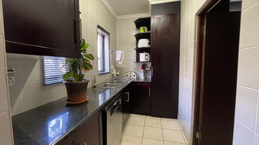 3 Bedroom Property for Sale in Kosmosdal Gauteng