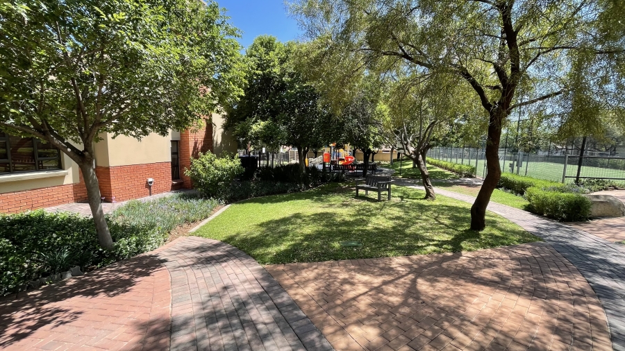 3 Bedroom Property for Sale in Kosmosdal Gauteng