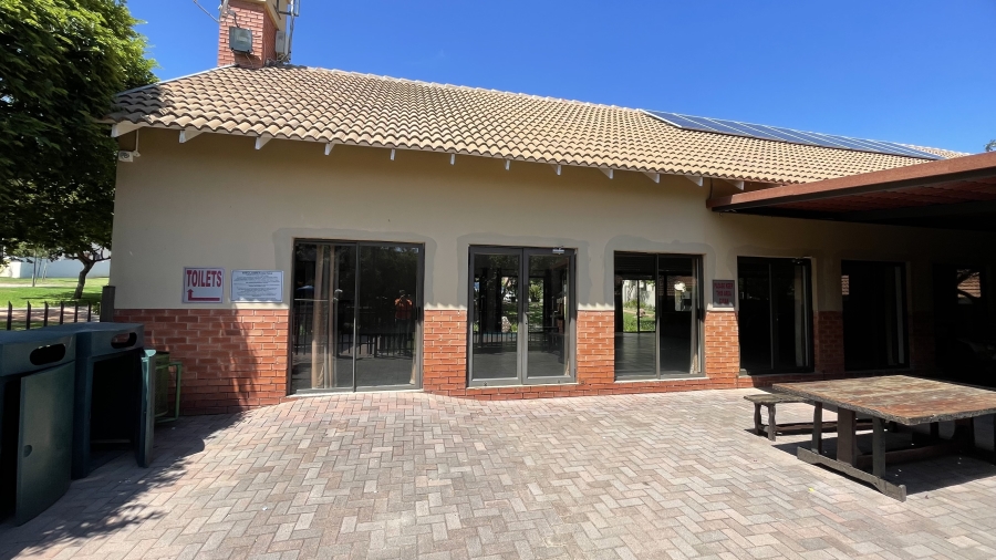 3 Bedroom Property for Sale in Kosmosdal Gauteng