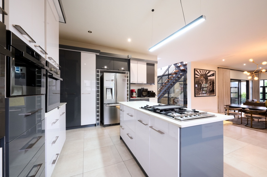 4 Bedroom Property for Sale in Waterfall Country Estate Gauteng