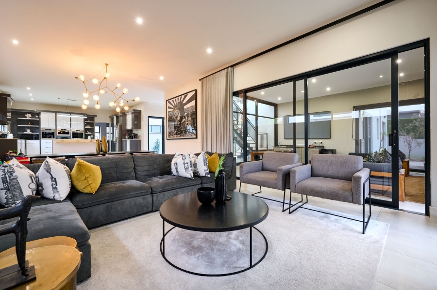 4 Bedroom Property for Sale in Waterfall Country Estate Gauteng