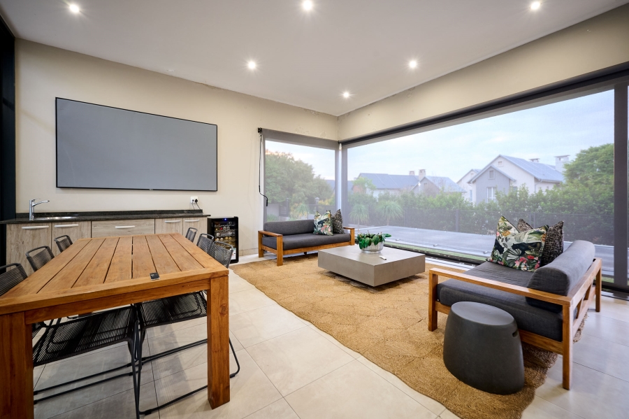 4 Bedroom Property for Sale in Waterfall Country Estate Gauteng