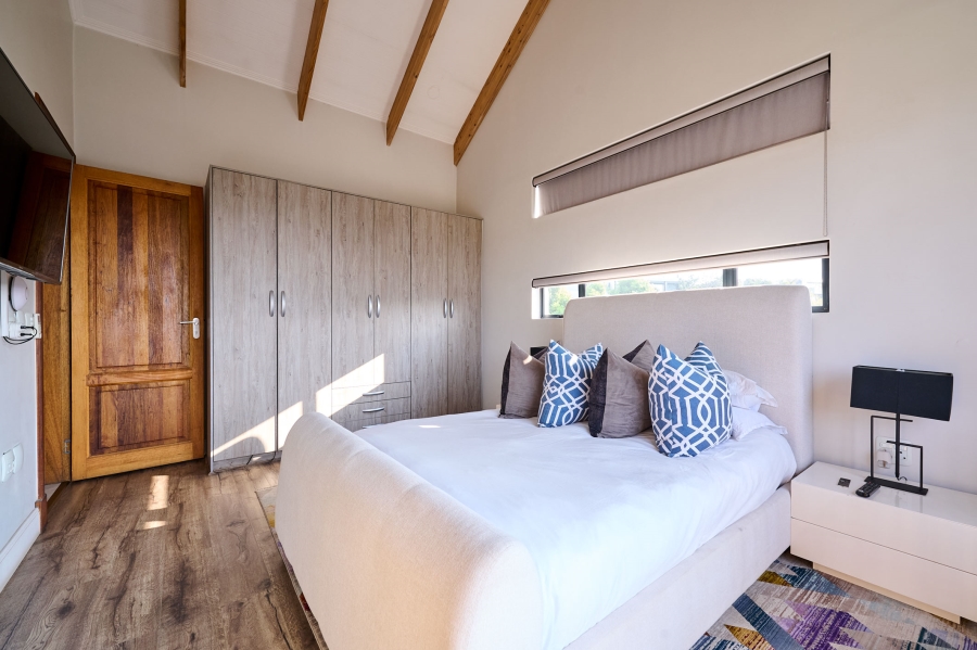 4 Bedroom Property for Sale in Waterfall Country Estate Gauteng