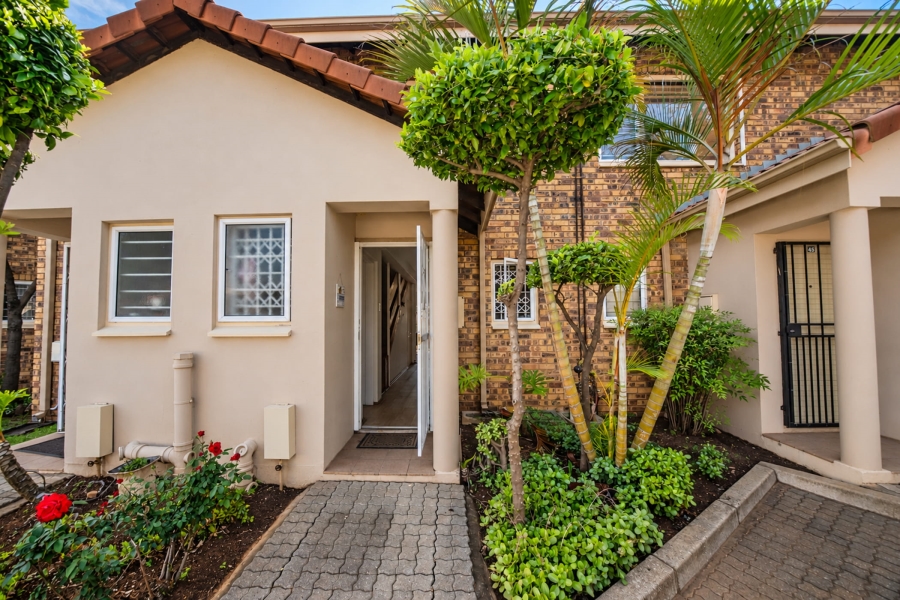 2 Bedroom Property for Sale in Hillcrest Gauteng