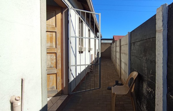 3 Bedroom Property for Sale in Andeon AH Gauteng