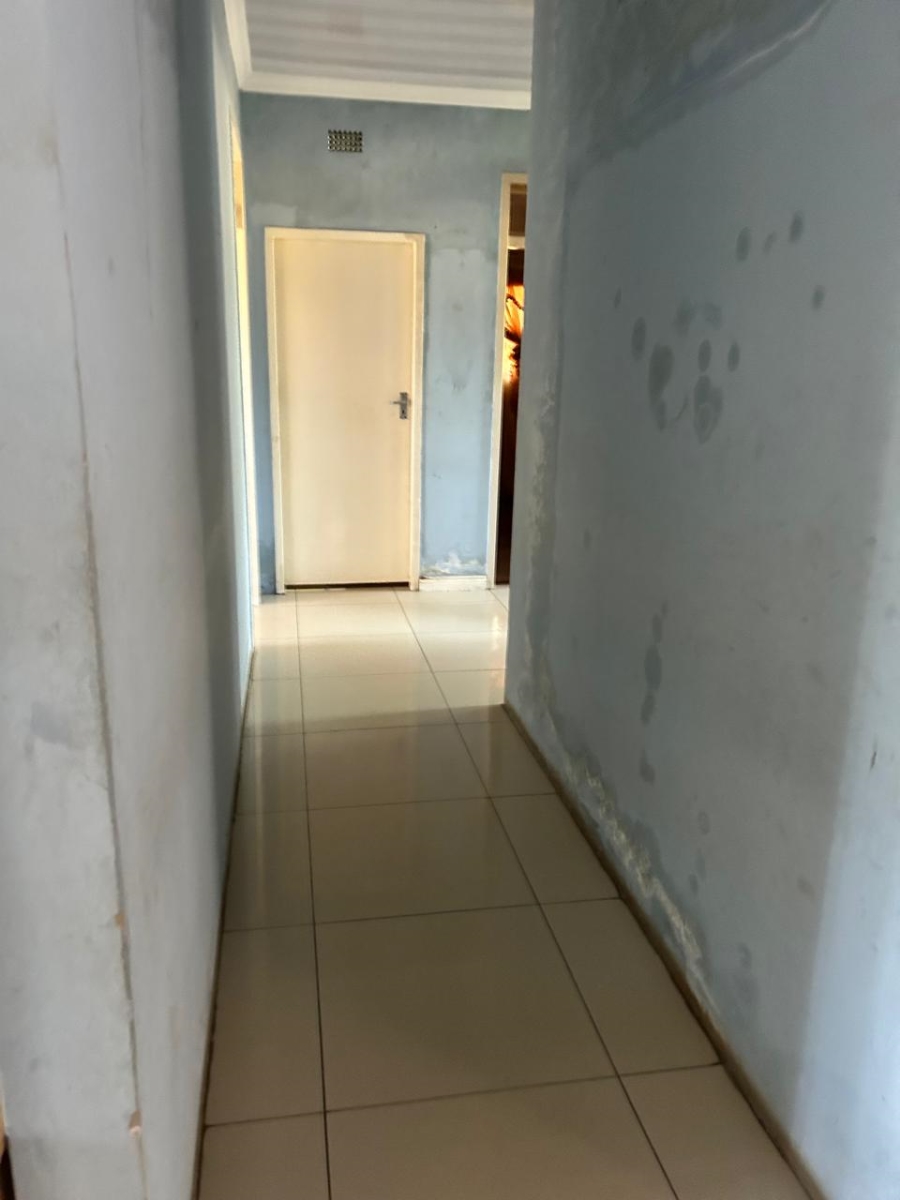 3 Bedroom Property for Sale in Bekkersdal Gauteng