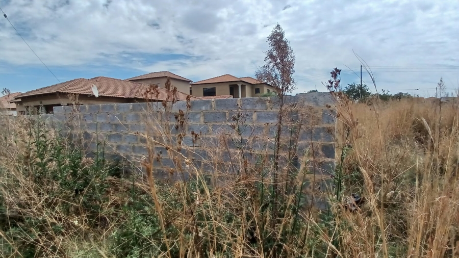 0 Bedroom Property for Sale in Mohlakeng Gauteng