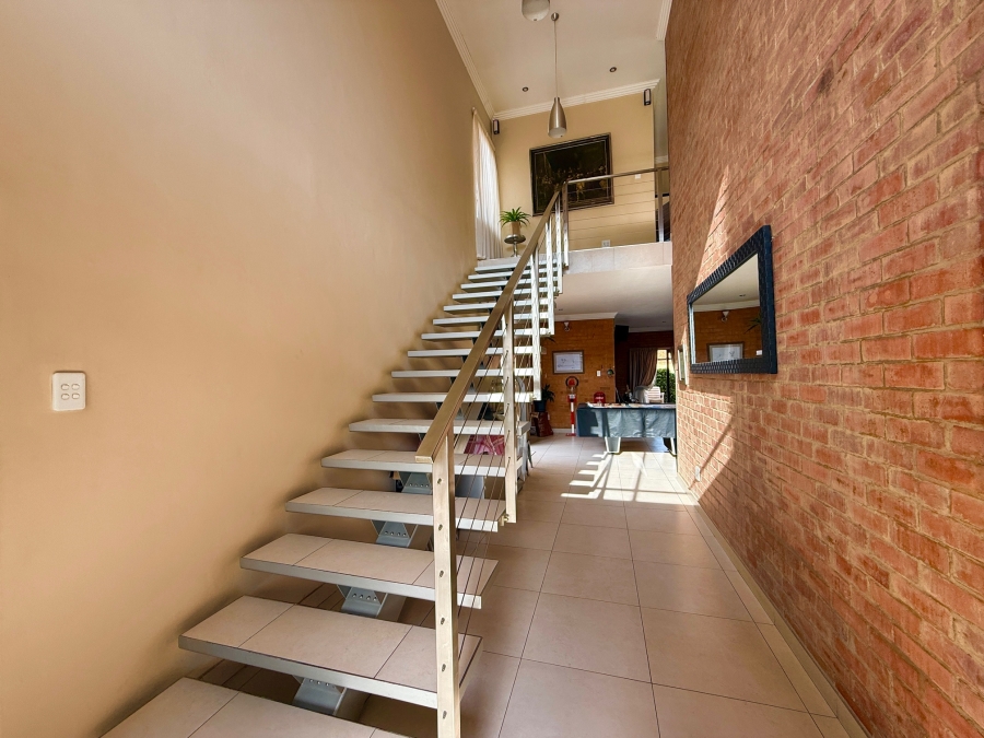 3 Bedroom Property for Sale in Olympus Country Estate Gauteng