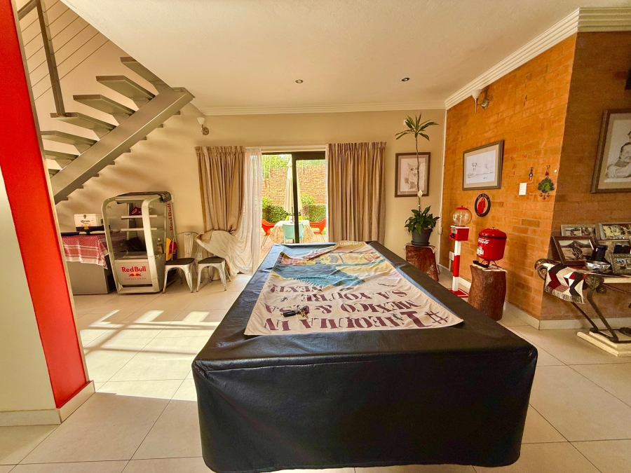 3 Bedroom Property for Sale in Olympus Country Estate Gauteng