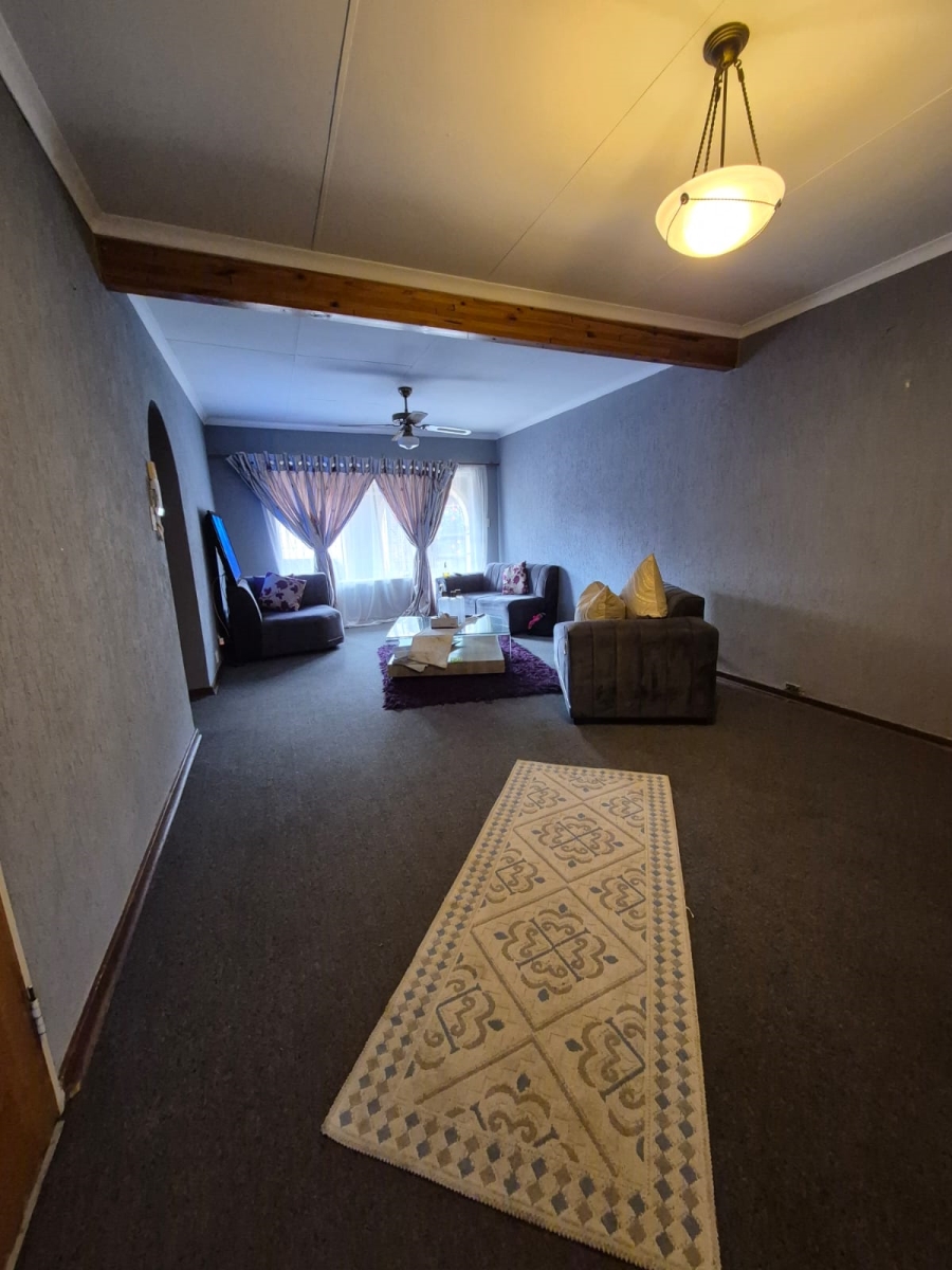 2 Bedroom Property for Sale in Three Rivers Gauteng