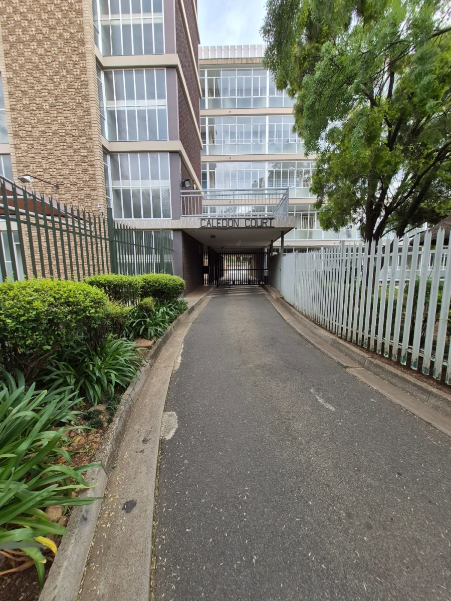 3 Bedroom Property for Sale in Three Rivers Proper Gauteng
