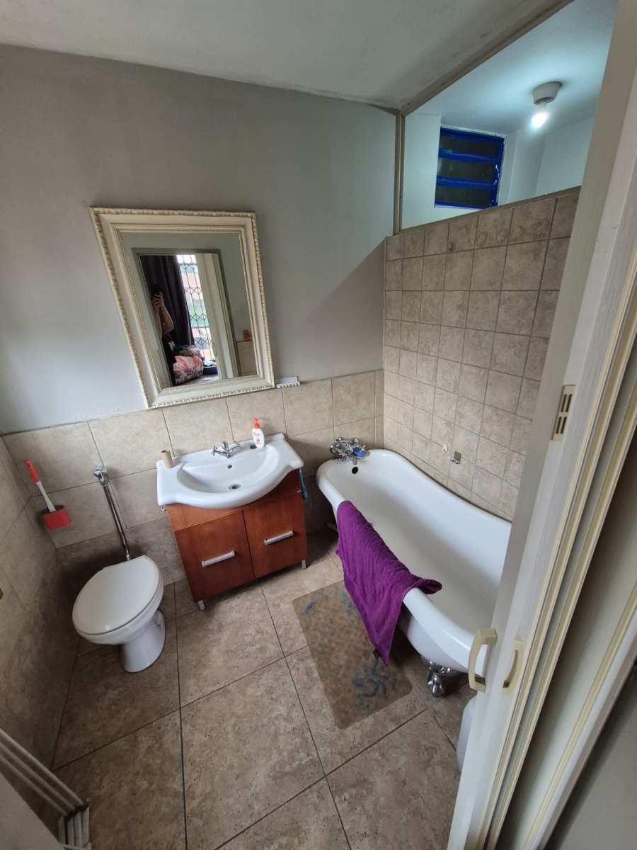 3 Bedroom Property for Sale in Three Rivers Proper Gauteng