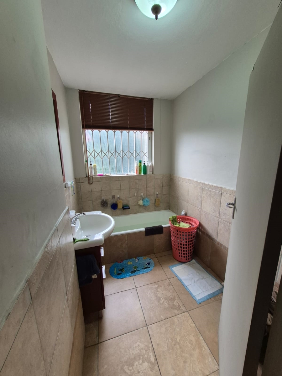 3 Bedroom Property for Sale in Three Rivers Proper Gauteng