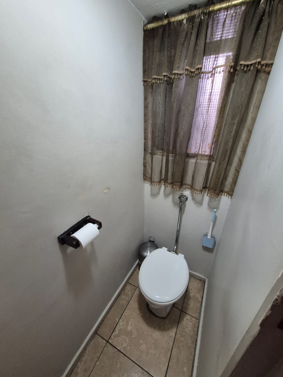 3 Bedroom Property for Sale in Three Rivers Proper Gauteng