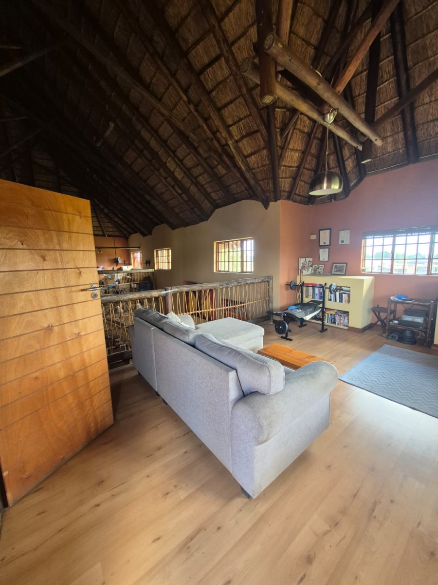 4 Bedroom Property for Sale in Mooilande Gauteng