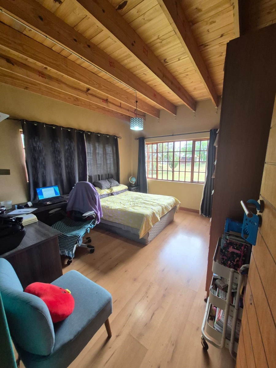 4 Bedroom Property for Sale in Mooilande Gauteng