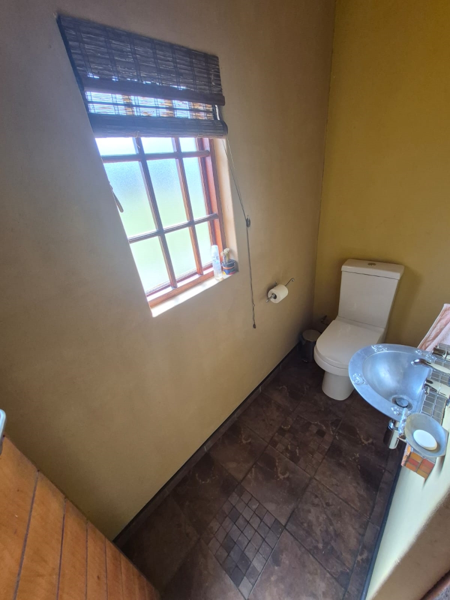 4 Bedroom Property for Sale in Mooilande Gauteng