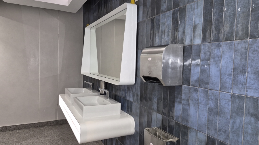 To Let Commercial Property for Rent in Melrose Gauteng
