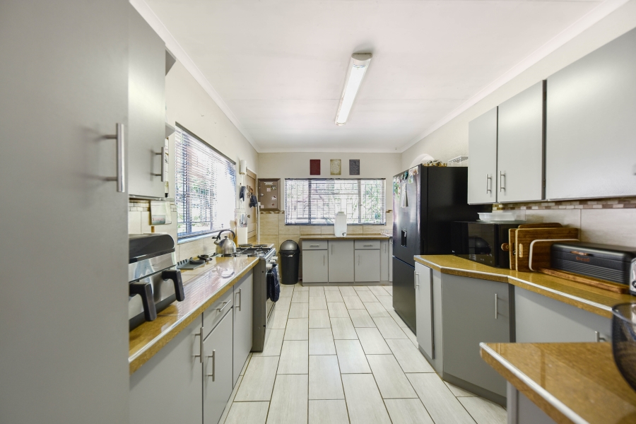 3 Bedroom Property for Sale in Garsfontein Gauteng