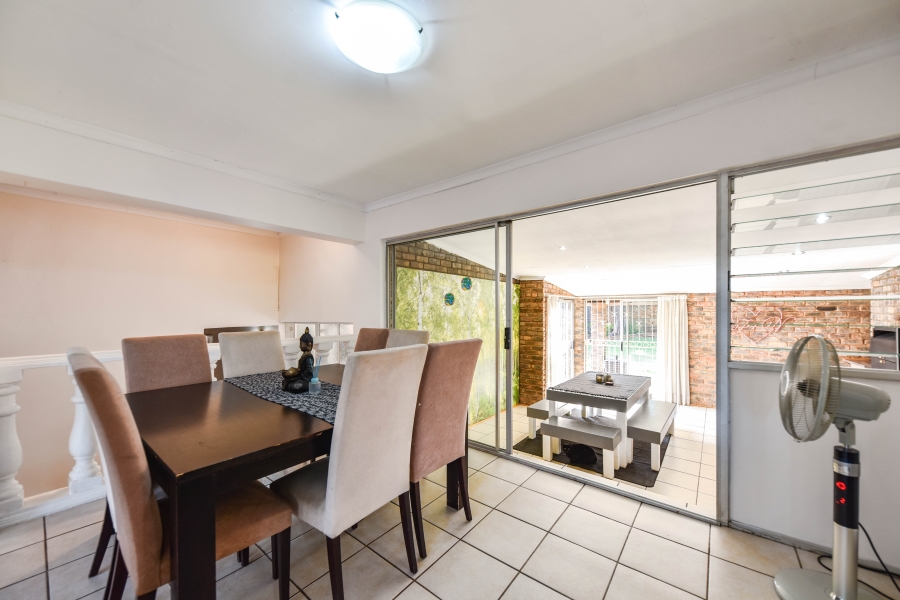 3 Bedroom Property for Sale in Garsfontein Gauteng
