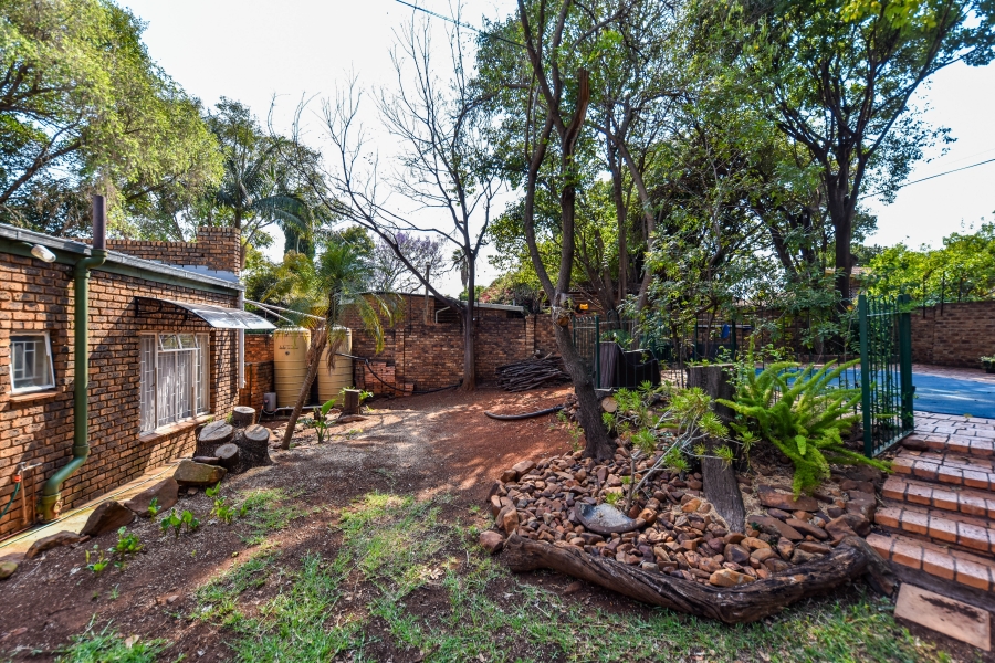 3 Bedroom Property for Sale in Garsfontein Gauteng