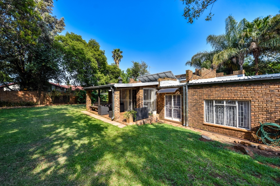 3 Bedroom Property for Sale in Garsfontein Gauteng