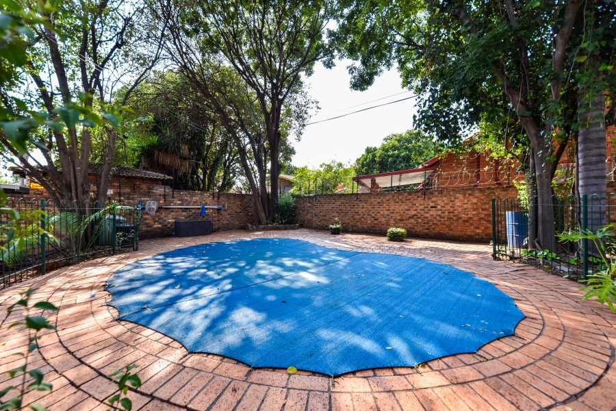 3 Bedroom Property for Sale in Garsfontein Gauteng