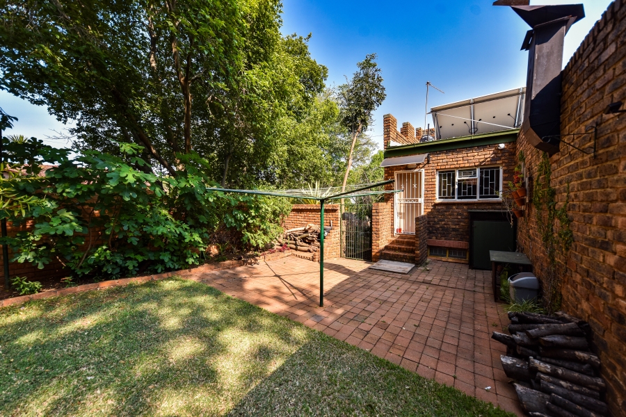 3 Bedroom Property for Sale in Garsfontein Gauteng