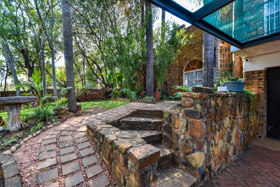 3 Bedroom Property for Sale in Garsfontein Gauteng