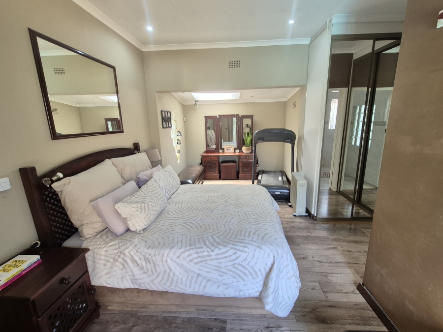 4 Bedroom Property for Sale in Dawnview Gauteng