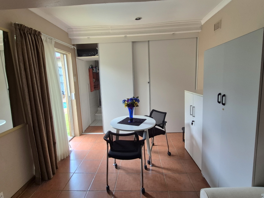 4 Bedroom Property for Sale in Dawnview Gauteng
