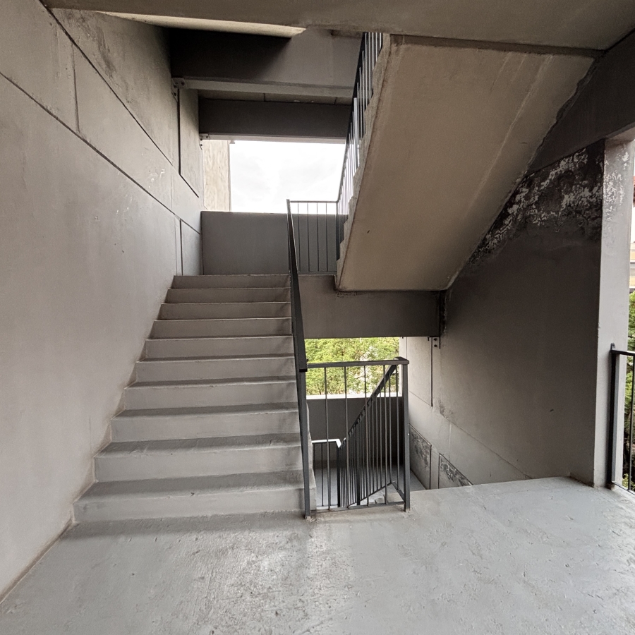 1 Bedroom Property for Sale in Ferndale Gauteng