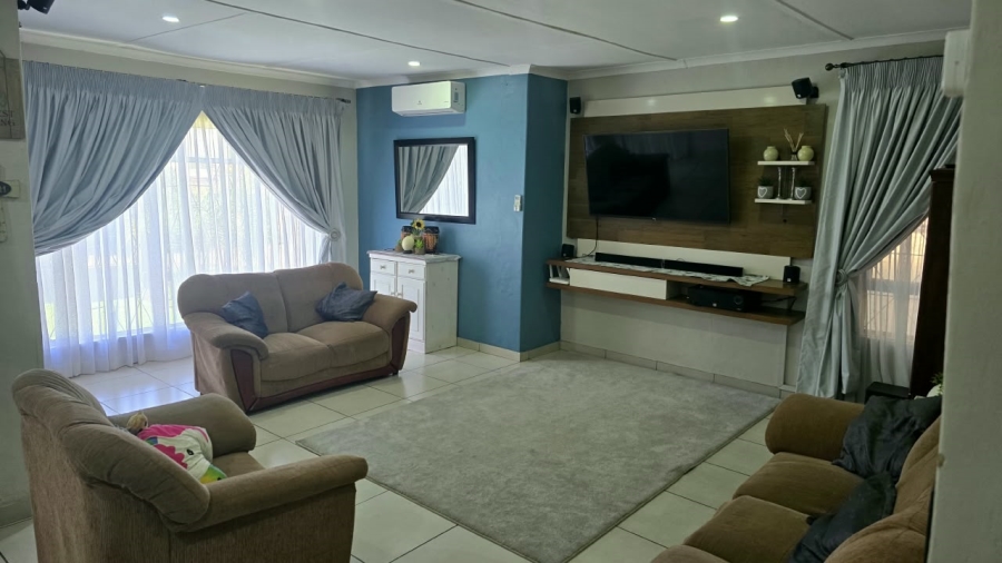 3 Bedroom Property for Sale in Estera Gauteng