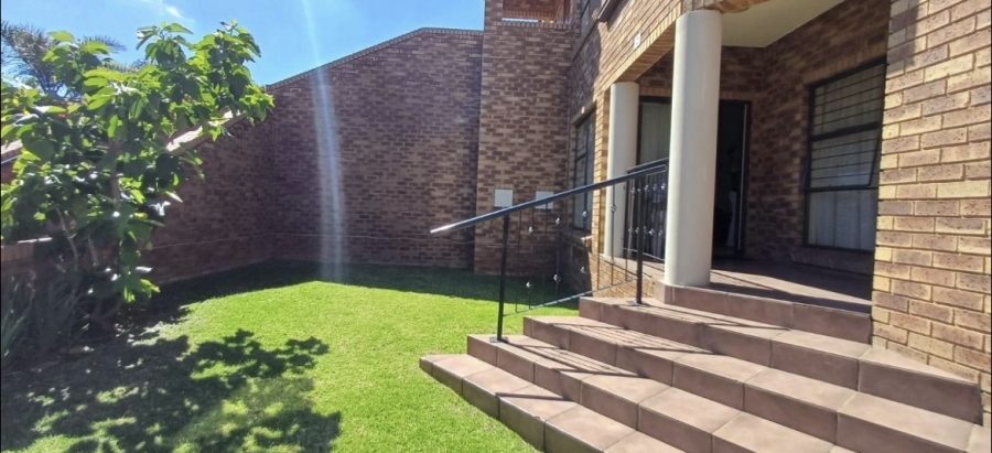 2 Bedroom Property for Sale in Liefde en Vrede Gauteng
