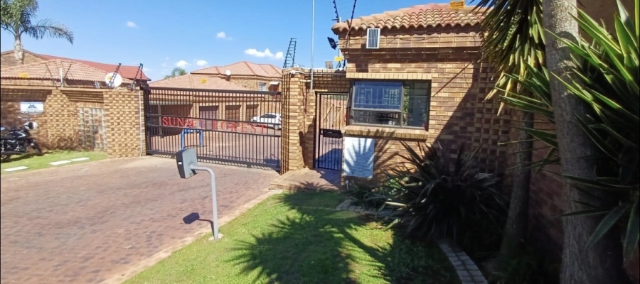 2 Bedroom Property for Sale in Liefde en Vrede Gauteng