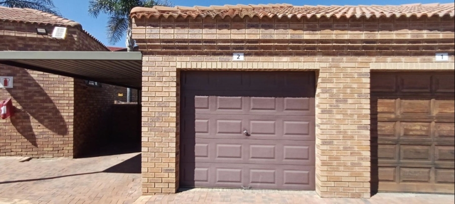 2 Bedroom Property for Sale in Liefde en Vrede Gauteng