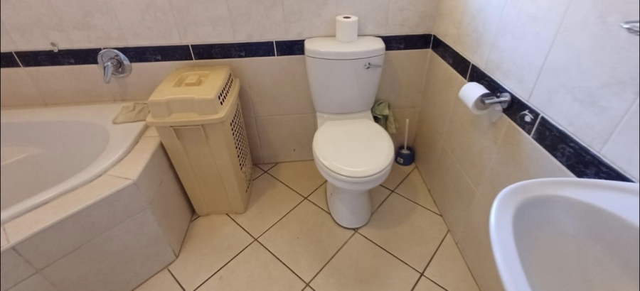 2 Bedroom Property for Sale in Liefde en Vrede Gauteng