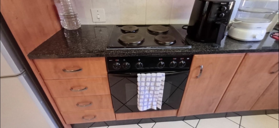 2 Bedroom Property for Sale in Liefde en Vrede Gauteng