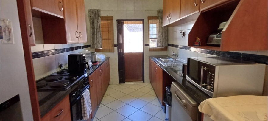2 Bedroom Property for Sale in Liefde en Vrede Gauteng