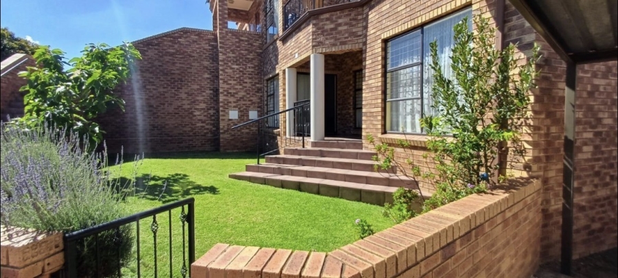 2 Bedroom Property for Sale in Liefde en Vrede Gauteng