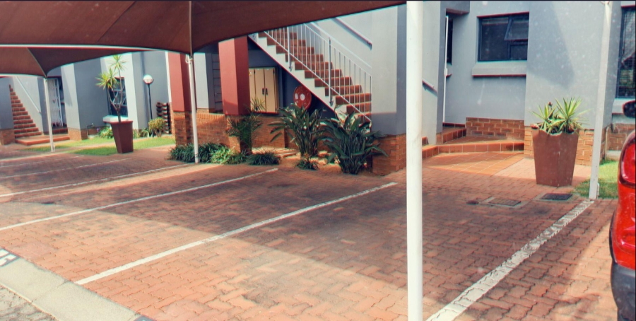 2 Bedroom Property for Sale in Gleneagles Gauteng