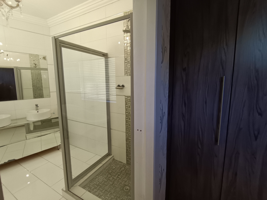 4 Bedroom Property for Sale in Brackendowns Gauteng